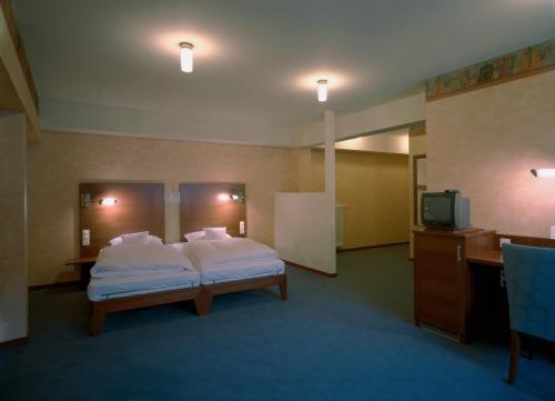 Landhotel Zum Schwanen Mit Restaurant Mona Liza Osthofen Szoba fotó