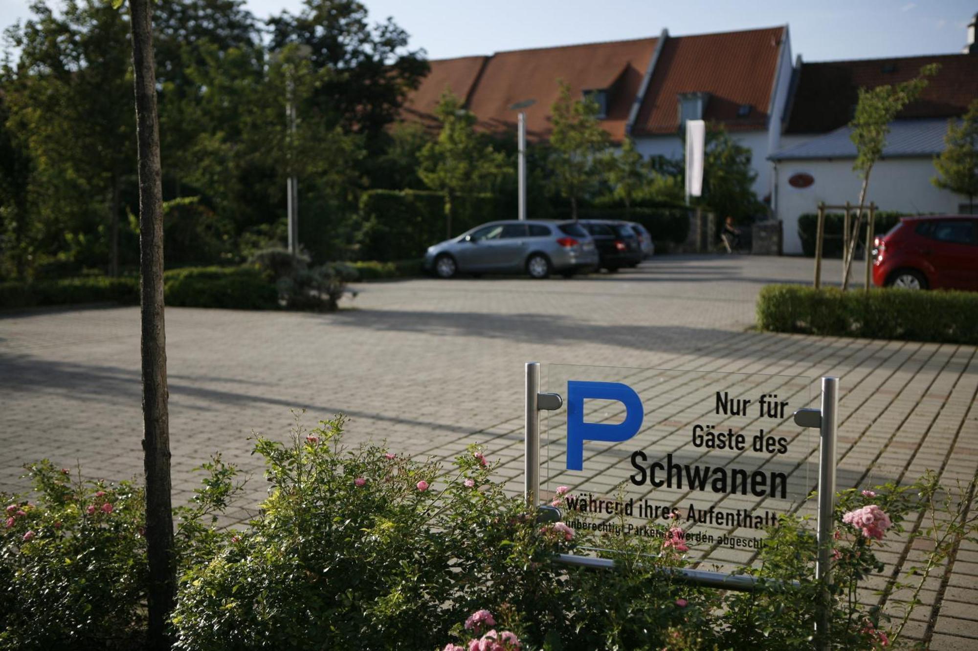 Landhotel Zum Schwanen Mit Restaurant Mona Liza Osthofen Kültér fotó